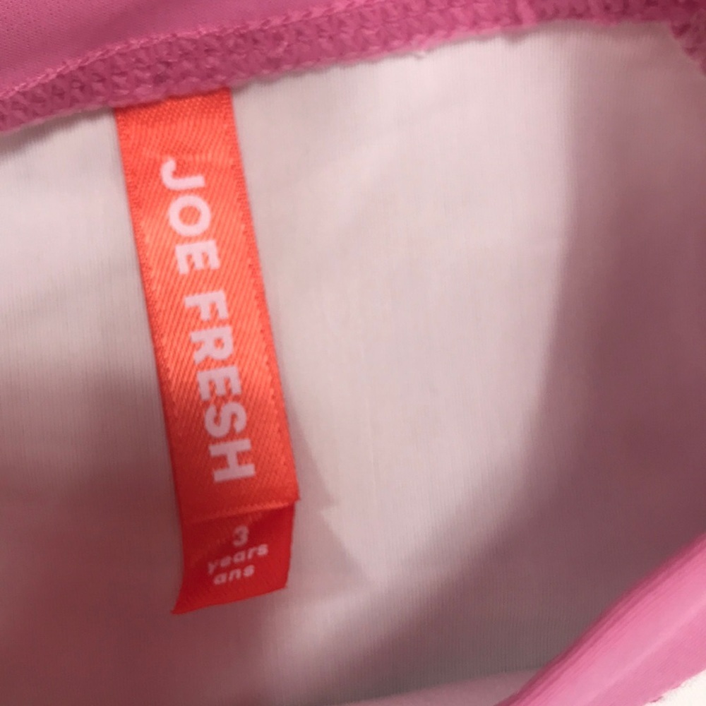 🎁 Joe Fresh Cherry Raglan Rashguard Swim Top - Picture 6 of 7
